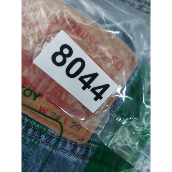 Levis 501 Shorts Mens 38x9 Blue Cut Off Medium Wash Fray Hem Jorts Button Fly - Picture 14 of 14